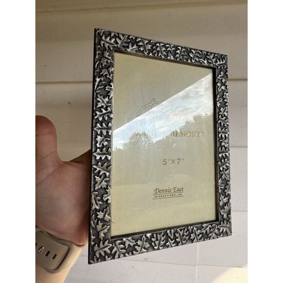 Vintage 1996 Ornate Pewter Floral Leaves Picture Frame 5x7 Free Standing - Picture 2 of 9
